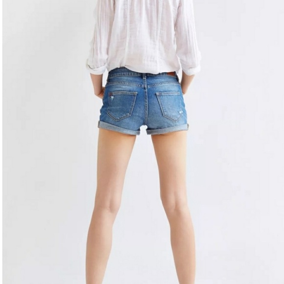 BDG Mid Rise Alexa Distressed Denim Shorts - Picture 2 of 10